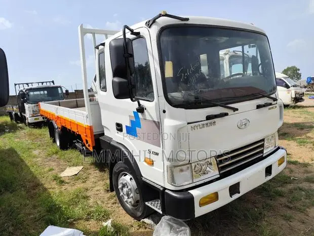 2015 Hyundai Mega. New Arrival · Photo 1
