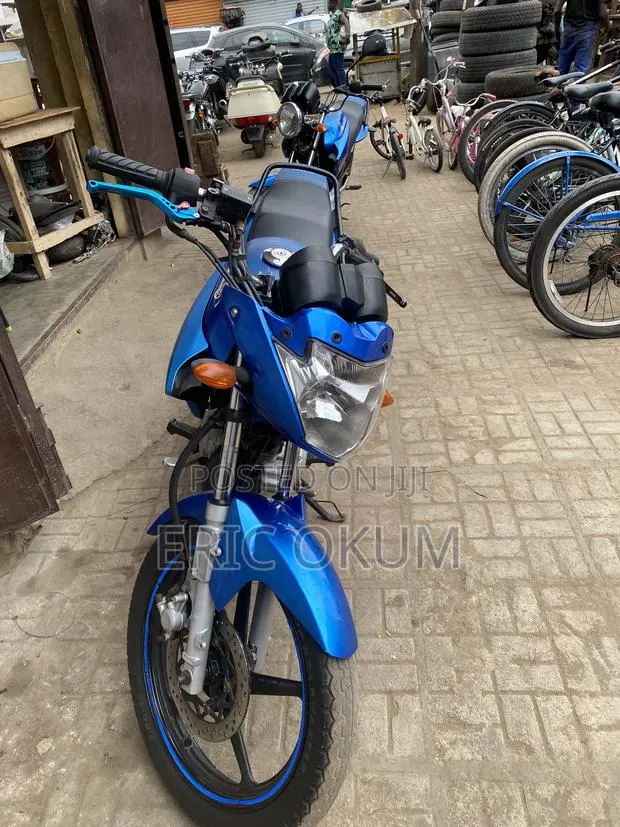 Yamaha 2019 Blue · Photo 1