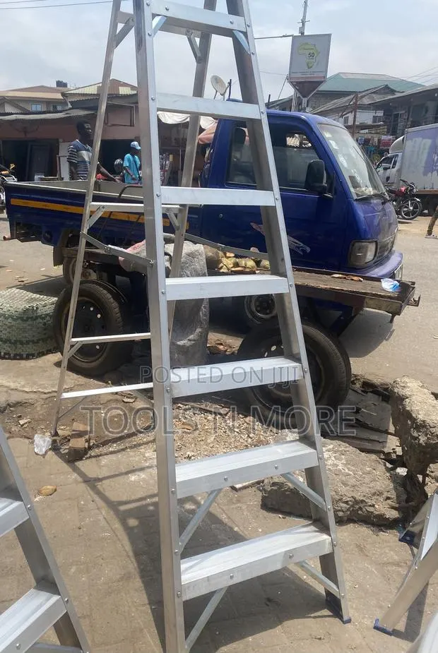 Wadfow Single Slide Ladder (7 Steps) · Photo 1