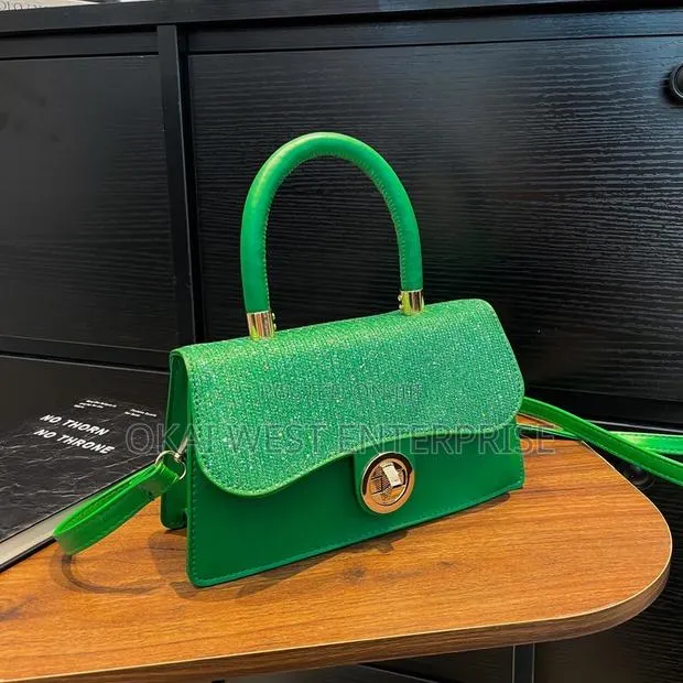Retro Fashionable Women's Bags · Photo 1