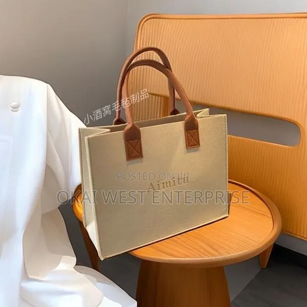 Custom Felt One-Shoulder Tote Bag - Large Capacity · Photo 1
