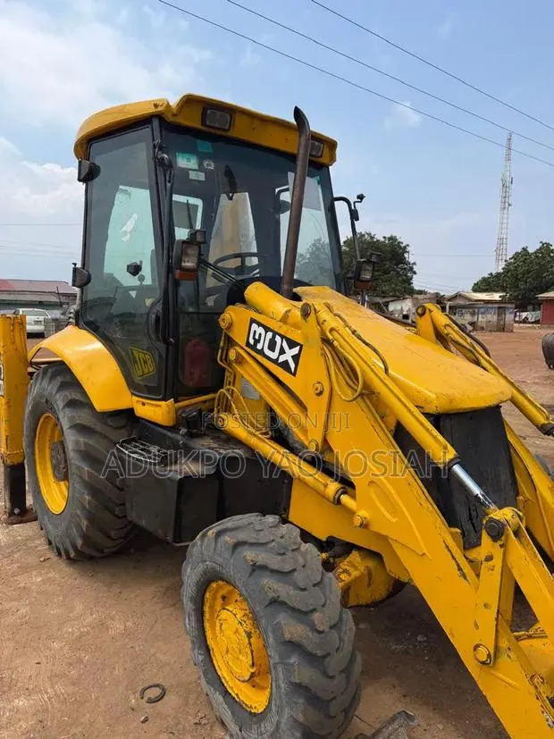 JCB Backhoe · Photo 7