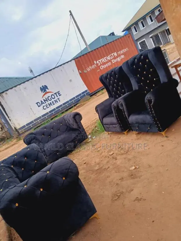 Luxury Velvet Chesterfield or Royal Tufted Sofa Set · Photo 1