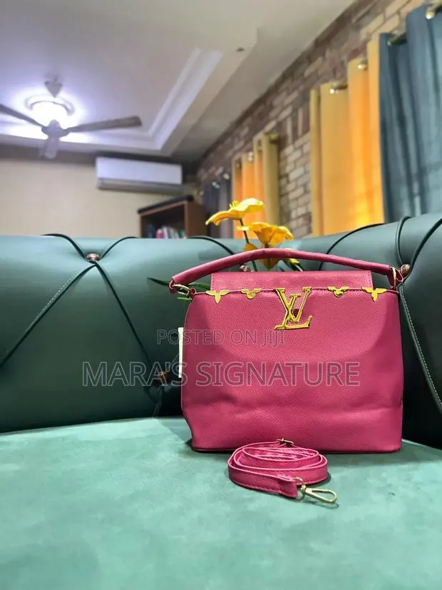Louis Vuitton Top Handle Bag · Photo 1
