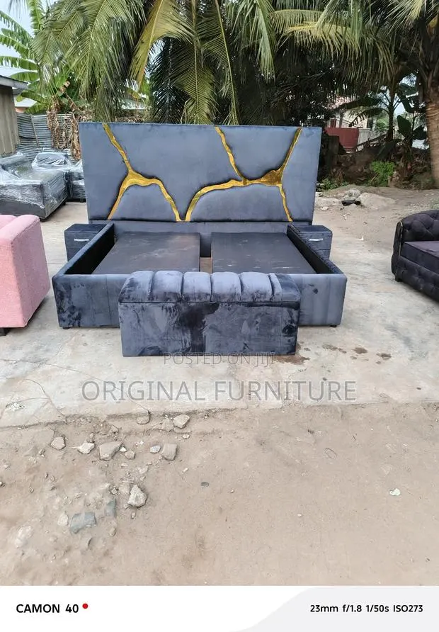 Queen Size Bed Frame Side Drawas and Ottoman · Photo 1
