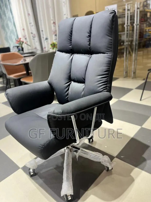 Executive High Density Office Chair · Photo 1
