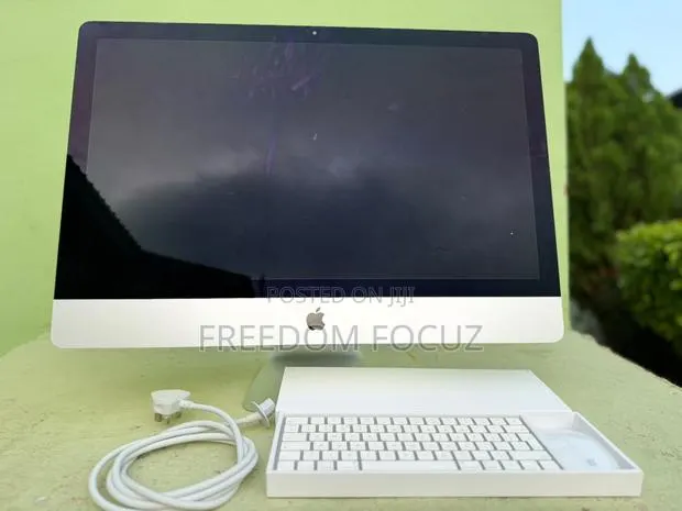 Desktop Computer Apple iMac 32GB Intel Core i7 SSD 1T · Photo 1
