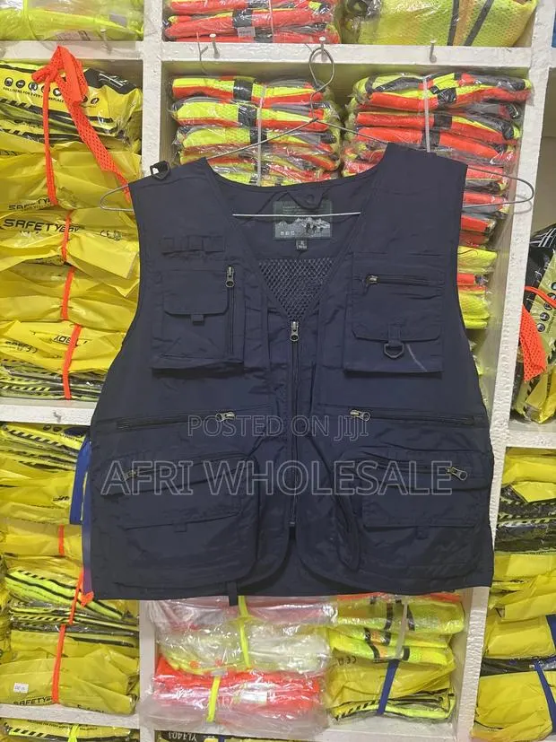 Heavy Duty Media Camera Man Safety Protective Vest · Photo 1