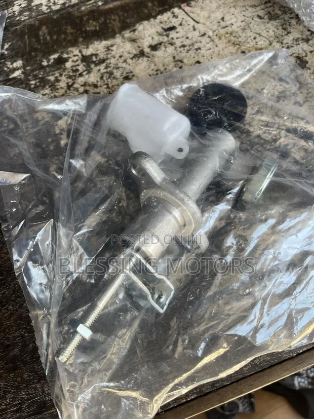 Hardbody Clutch Port Brand New From Japan · Photo 1