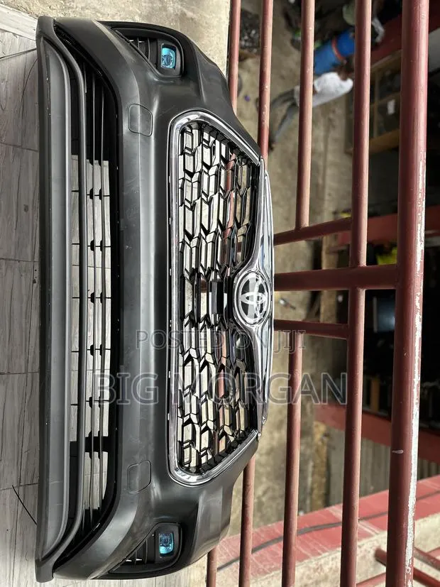 Toyota Highlander 2020 2021 2022 2023 Front Bumper Complete · Photo 1