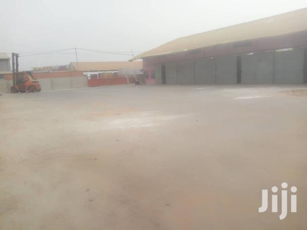 800 Sqm Warehouse With 3unite 2bedrooms · Photo 1