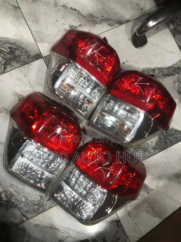 Toyota 4Runner 2010, 2011, 2012, 2013 Taillight – OEM | Foreign Used · Photo 1
