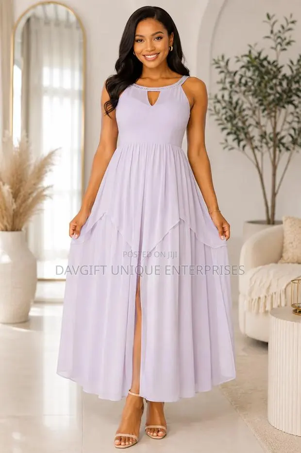 Light Unique Beautiful Gown · Photo 1