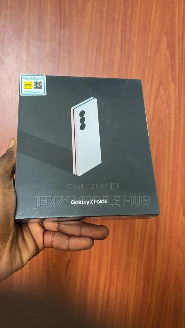 New Samsung Galaxy Z Fold6 512 GB White · Photo 1