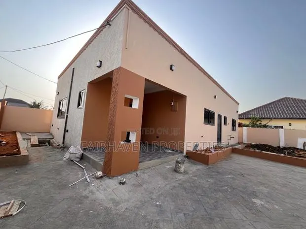 3bdrm House in Oyarifa for sale · Photo 1