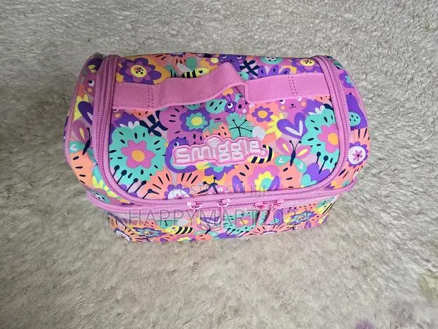 Smiggle Spring Garden Bunny Themed Lunch Bag · Photo 1