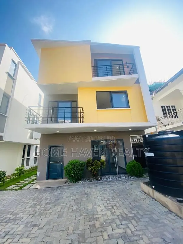 3bdrm Townhouse / Terrace in East Airport, Tseaddo for rent · Photo 1