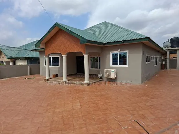 4bdrm House in Sefdard Properties, Kwabenya for rent · Photo 1