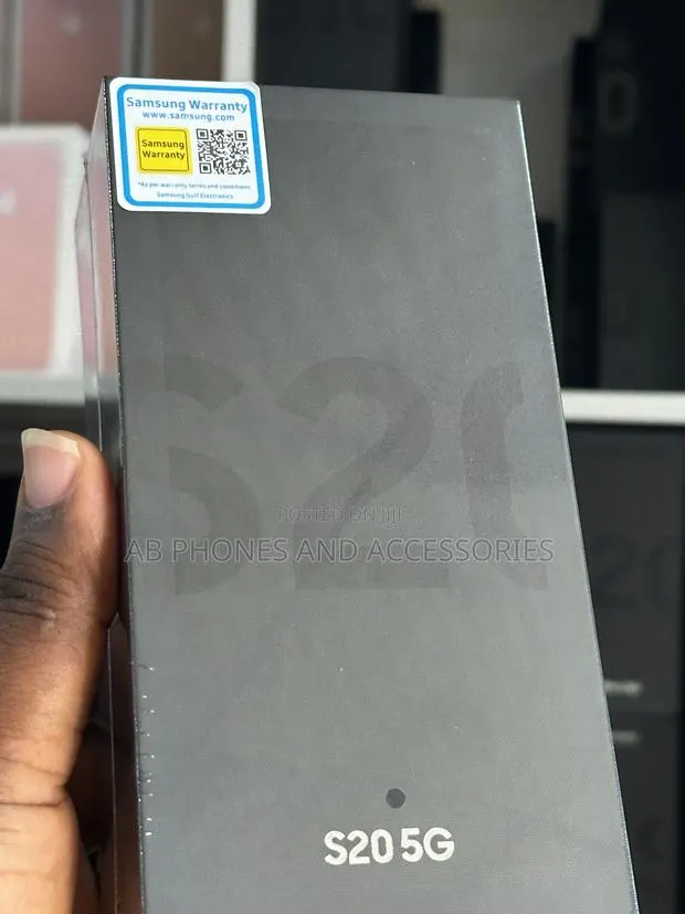 New Samsung Galaxy S20 128 GB Blue · Photo 1