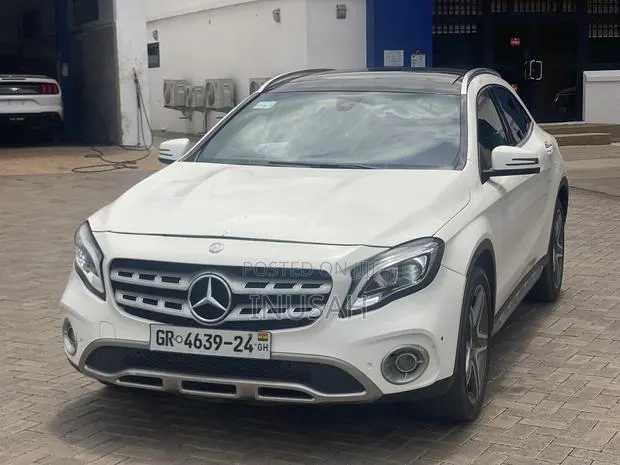 Mercedes-Benz GLA 250 2016 White · Photo 1