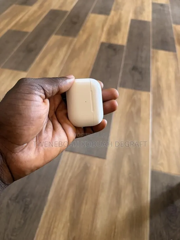 AirPod Pro · Photo 1