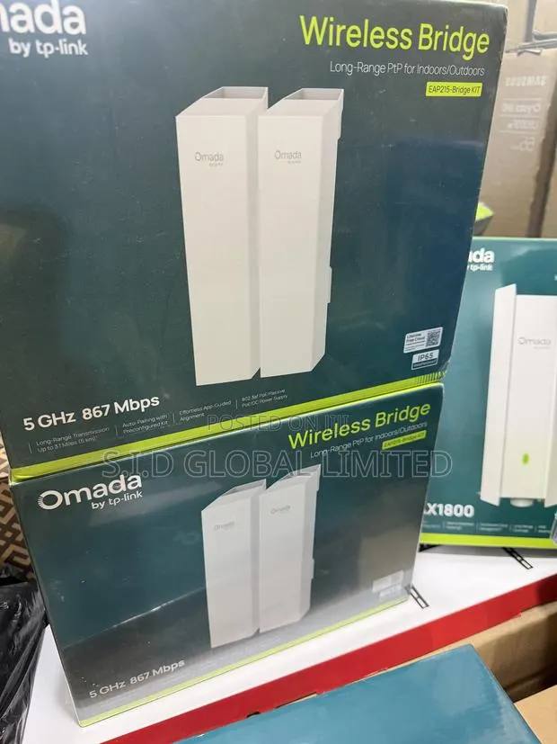 TP-Link EAP215 Bridge Kit 5km Long Range Indoor/Outdoor Access Point · Photo 1