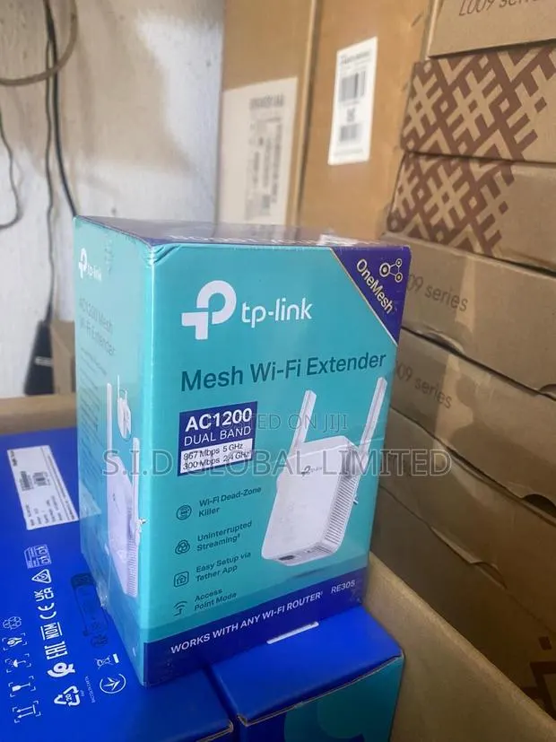 AC1200 Wi-Fi Range Extender TP-Link · Photo 1
