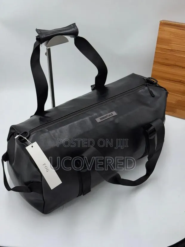 Fog Essentials Duffel Bag · Photo 1