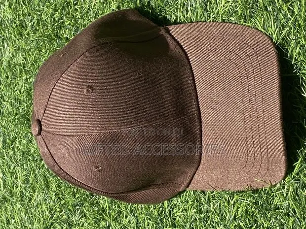 Plain Colorful Face Cap · Photo 1