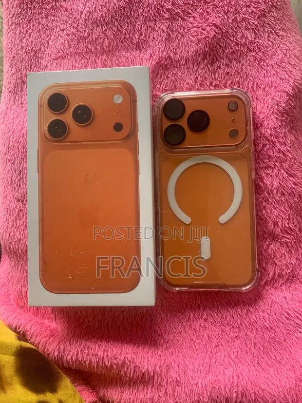 Apple iPhone 17 Pro 256 GB Orange · Photo 1