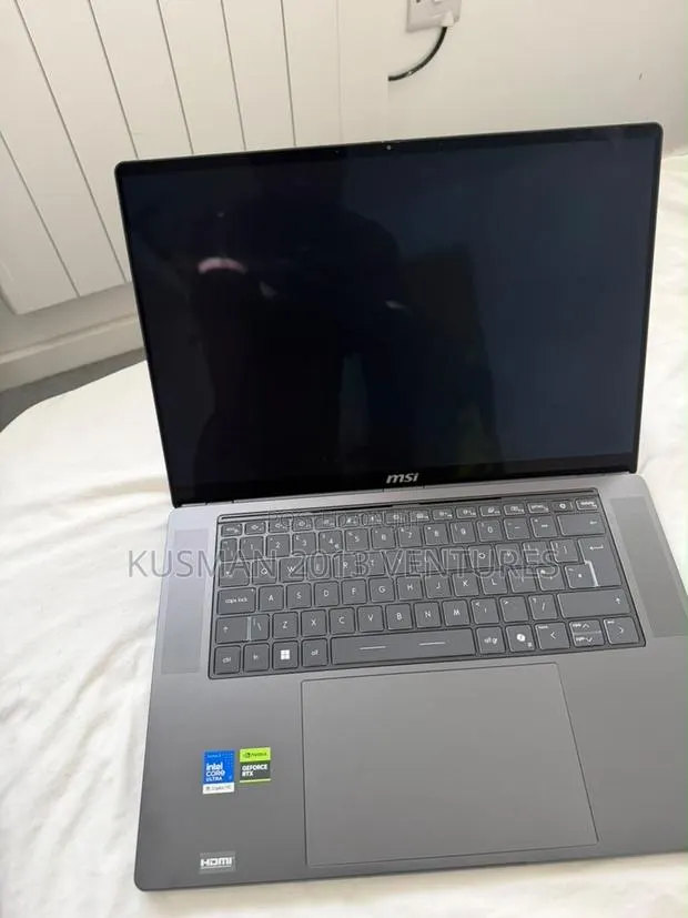 New Laptop MSI Stealth 16 AI Studio 32GB Intel Core Ultra 9 SSD 1T · Photo 1
