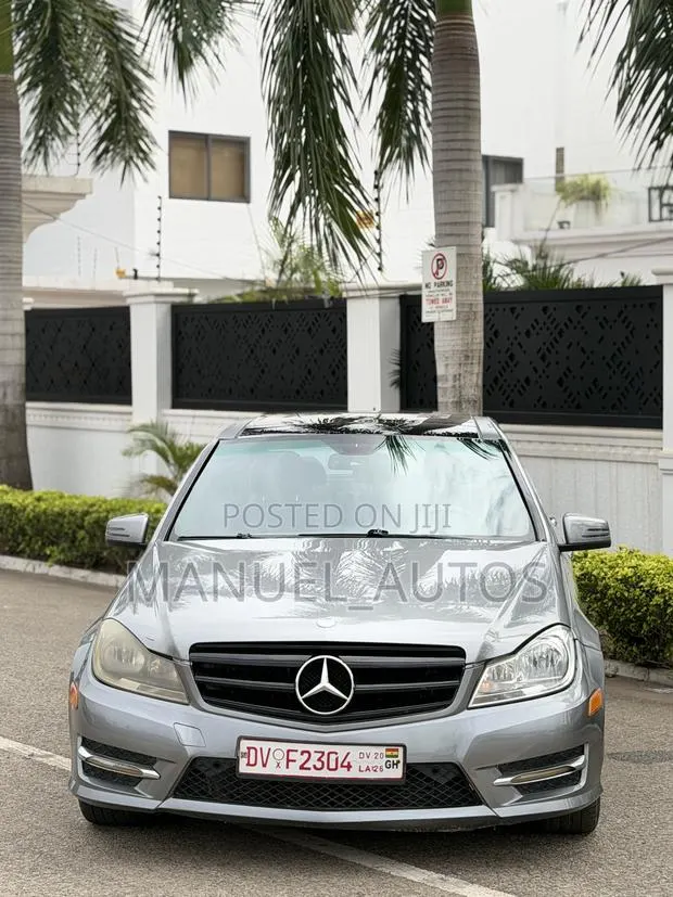 Mercedes-Benz C250 2013 Gray · Photo 1