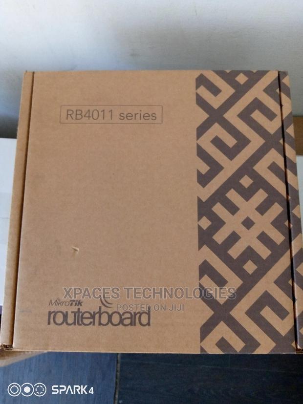 Mikrotik Rb4011 Ethernet 10-Port Gigabit Router · Photo 2