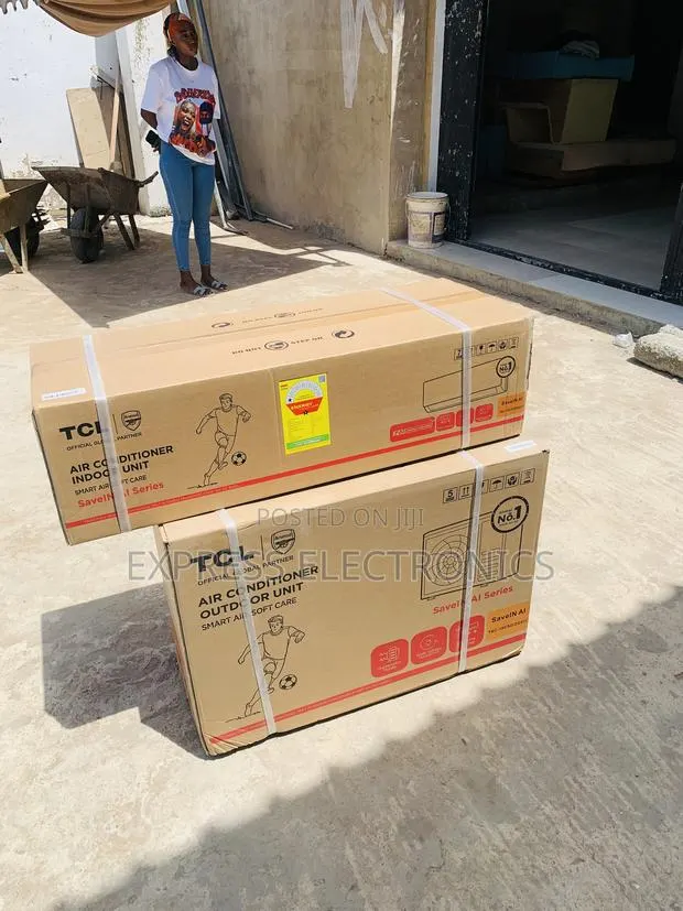 Nest at Store Inverter Dark Grey Air Conditioner TCL 1.5hp · Photo 1