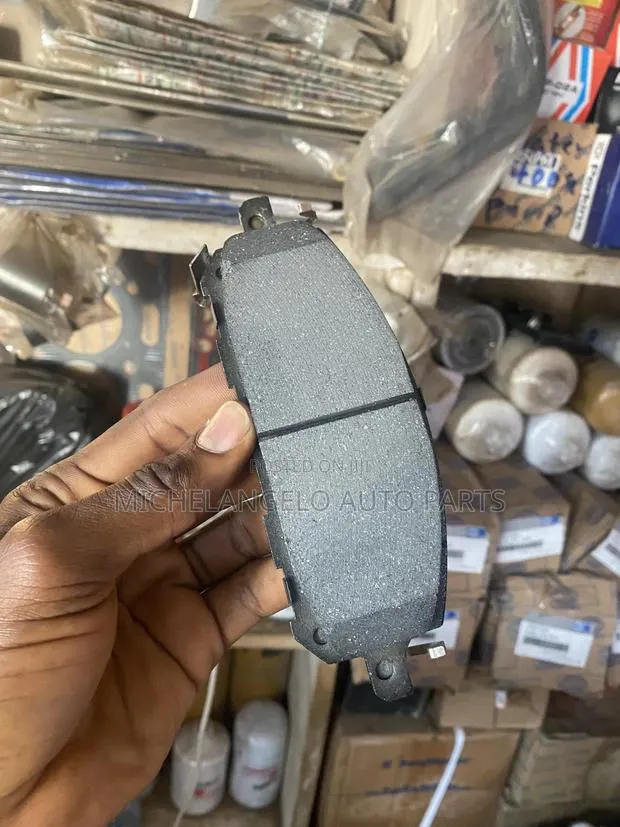Front Brake Pad Mitsubishi Outlander 2022 - 2026 · Photo 1
