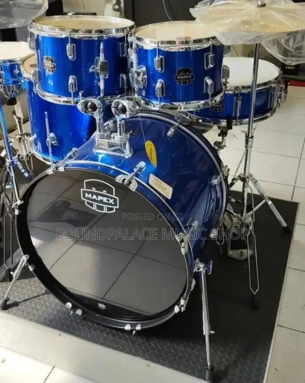 Mapex Venus Series Acoustic Drumset (5-Piece) · Photo 1