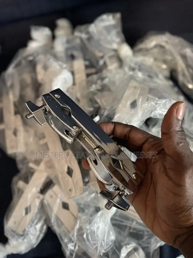 Multi Clamp Holder · Photo 1
