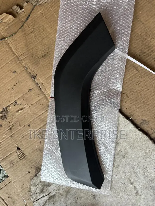 Toyota RAV4 Back Door Arc 2019,2020,2021,2022,2023,2024 · Photo 1