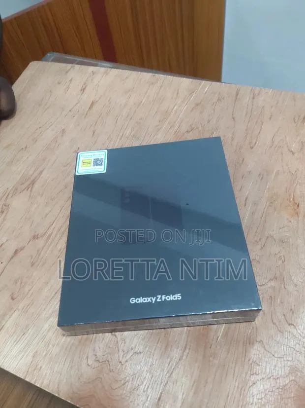 New Samsung Galaxy Z Fold 5 512 GB Black · Photo 1