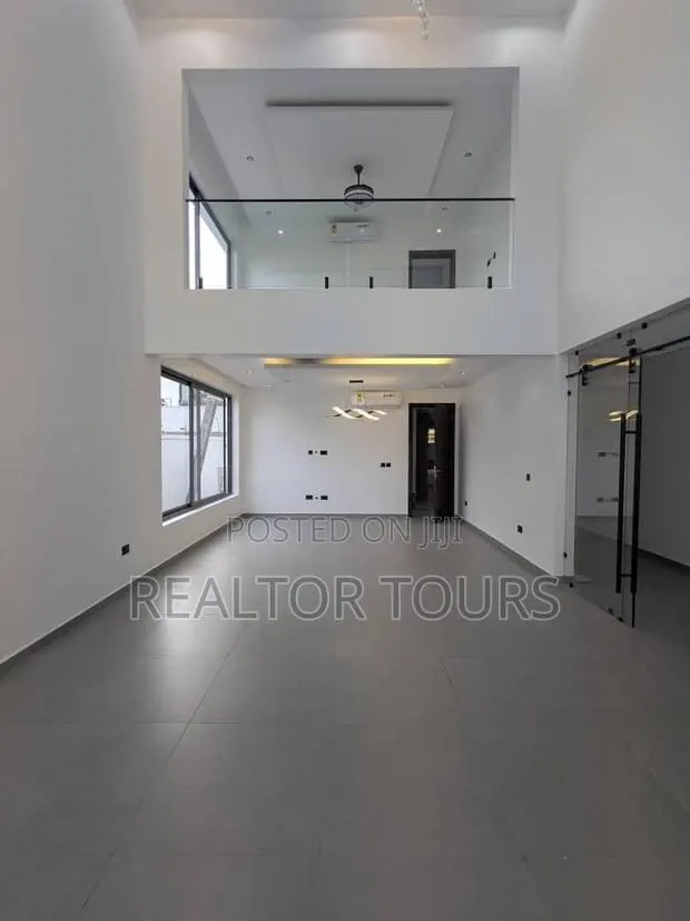 Commercial Space for Rent · Photo 1