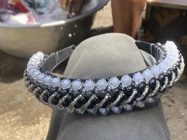 Bead Headband · Photo 1