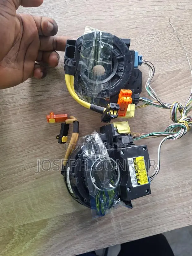 Corolla Horn Plate and Angle Sensor 2014,2015,2016,2017,2018,2019 · Photo 1