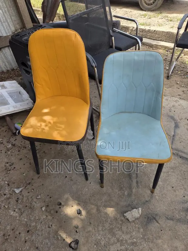 Home Used Chairs · Photo 1