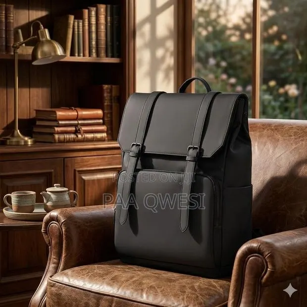 Fashionable Anti-Theft Laptop Backpack · Photo 1