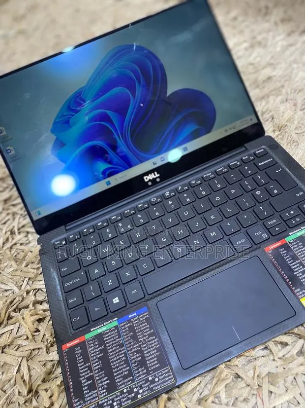 Laptop Dell XPS 13 8GB Intel Core i5 SSD 256GB · Photo 1