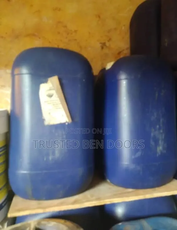 Tile Cleaning Hydrochloric Acid Gallon (40kg) · Photo 1