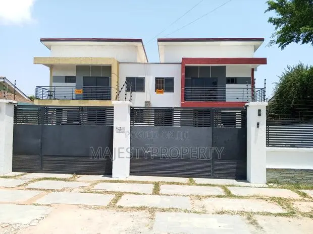 3bdrm Duplex in Hfc Estate, Baatsona Total for rent · Photo 1