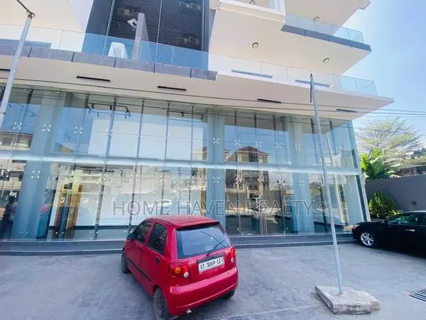 187 Square Meter Office Space for Rent at Dzorwulu · Photo 1