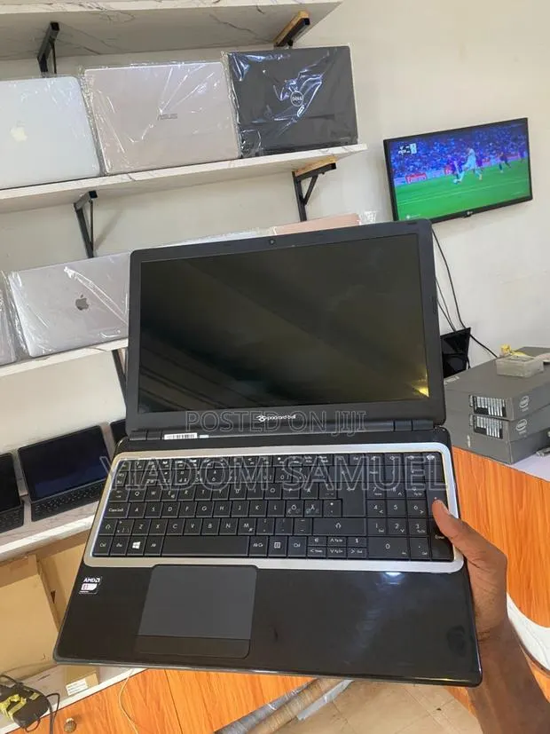 Laptop Packard Bell EasyNote TE69 4GB AMD HDD 500GB