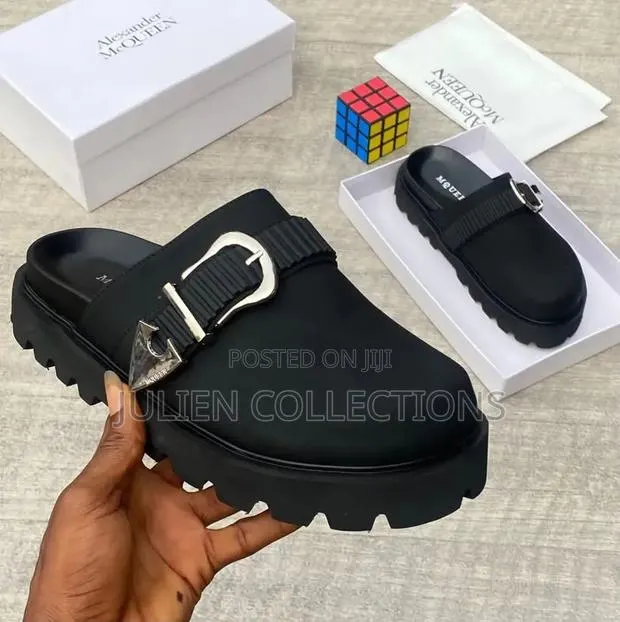 Original Alexander McQueen Slides · Photo 1